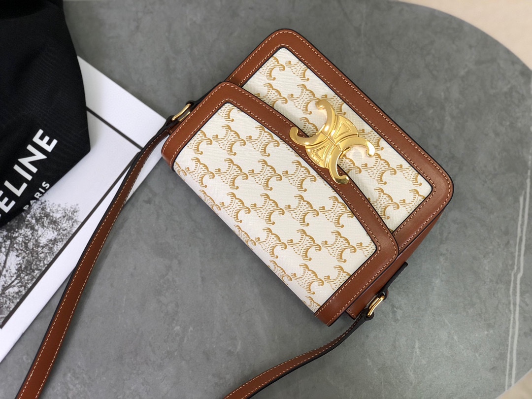 CELINE | TRIOMPHE BOX Vintage Monogram Tofu Bag