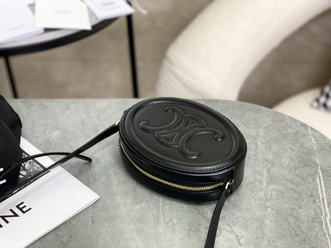 CELINE | Small Crossbody Mooncake Bag