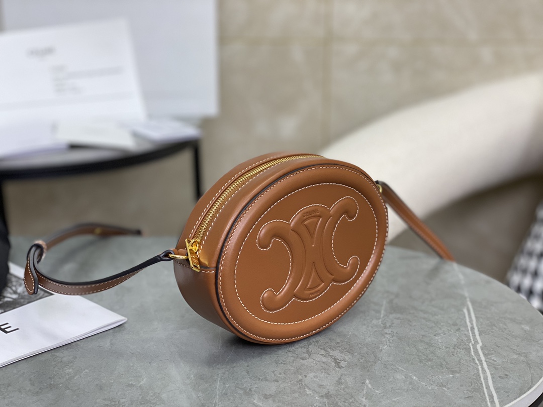 CELINE | Small Crossbody Mooncake Bag