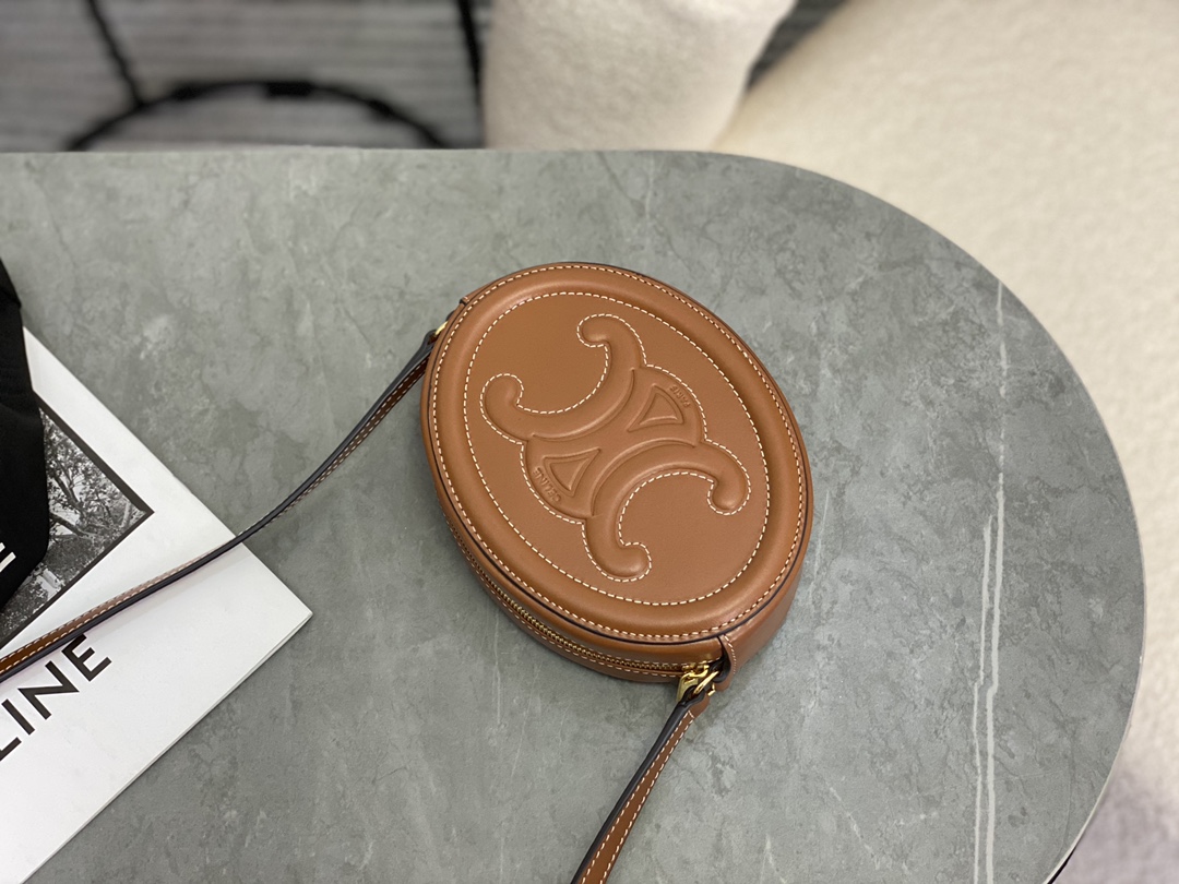 CELINE | Small Crossbody Mooncake Bag