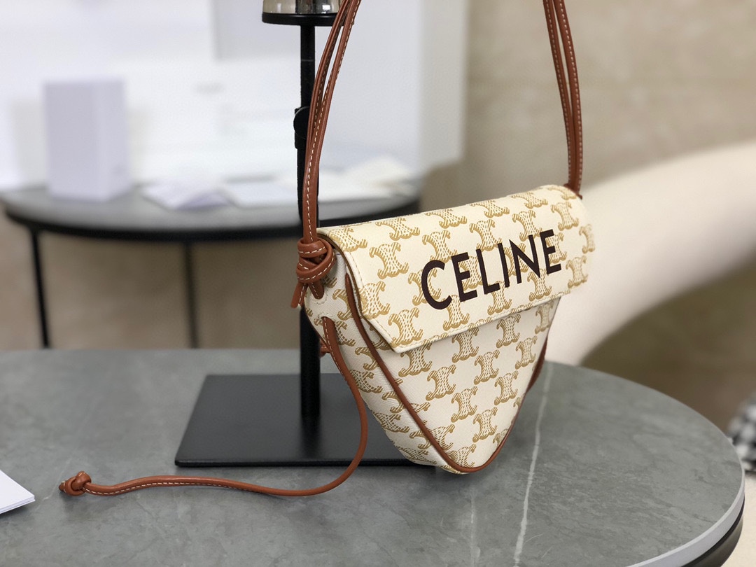 CELINE | TRIANGLE BAG Triangle Bag