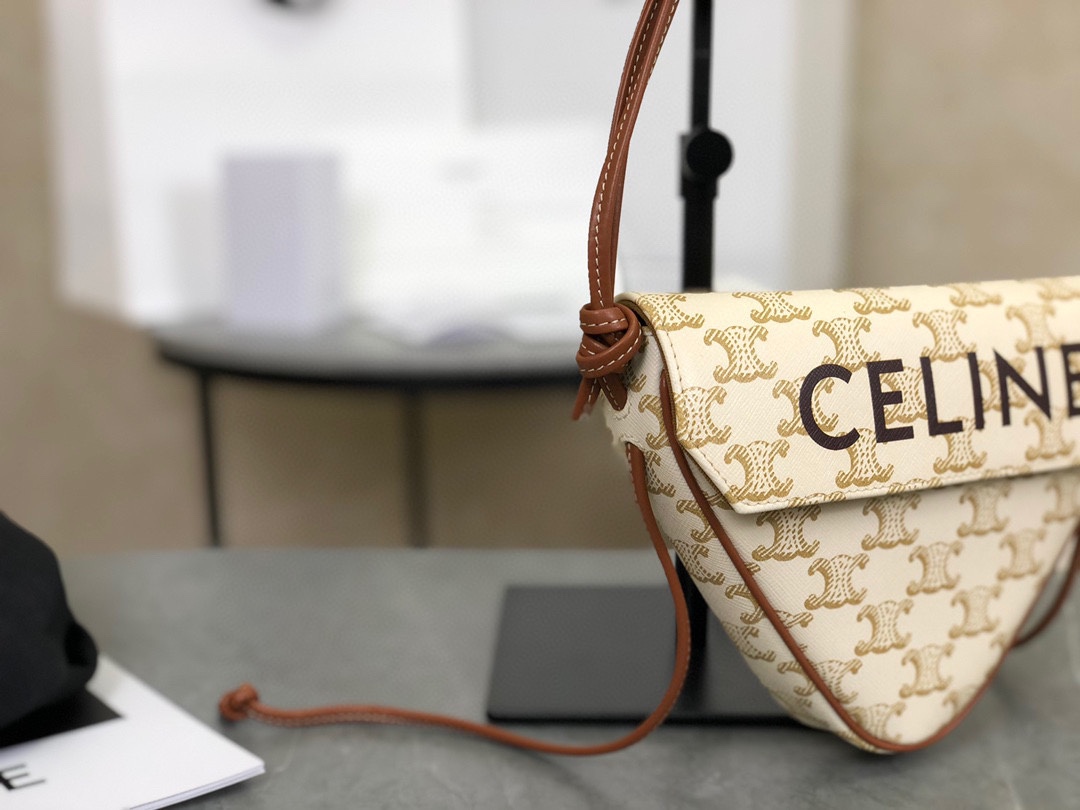 CELINE | TRIANGLE BAG Triangle Bag