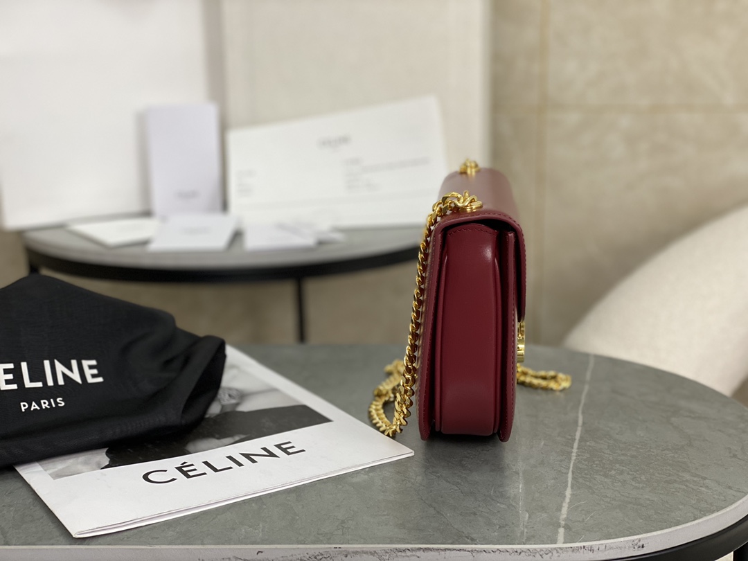 CELINE | Leather Chain Saddle Bag