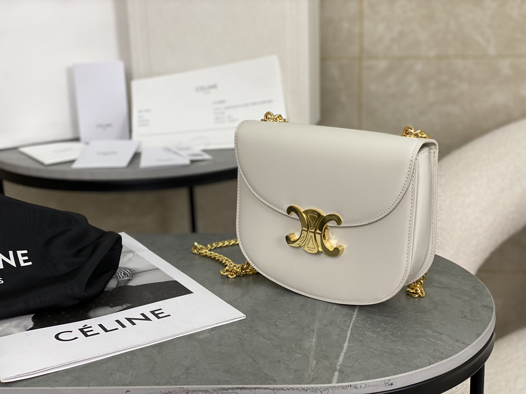 CELINE | Leather Chain Saddle Bag