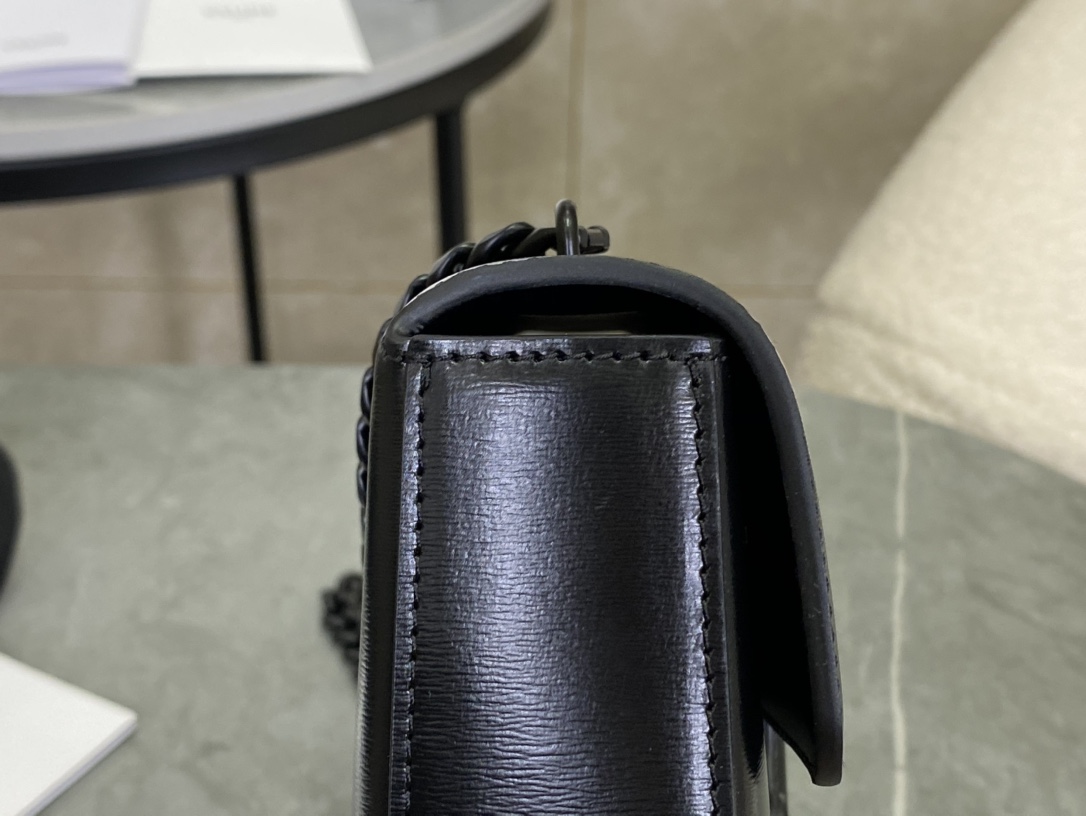 CELINE | Triomphe Shoulder Bag Embossed Underarm Bag, Sheepskin Lining