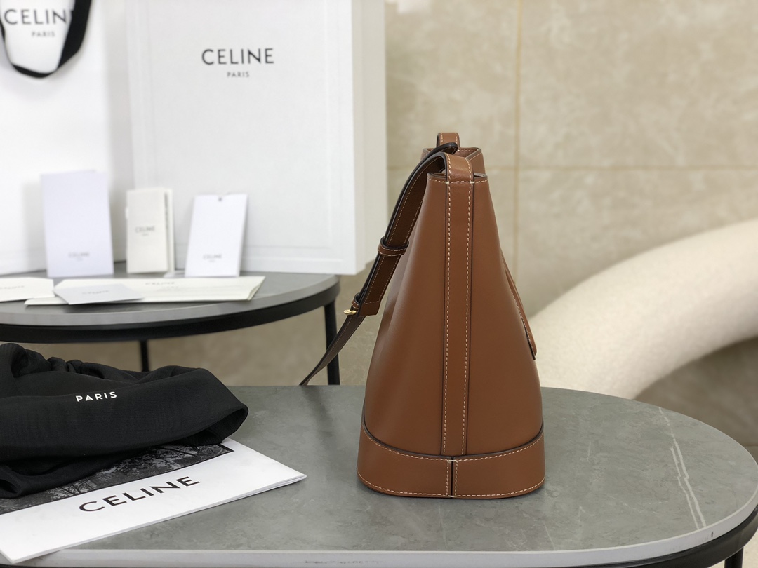 CELINE | CUIR TRIOMPHE Full Leather Small Barrel, Imported Original Cowhide Material