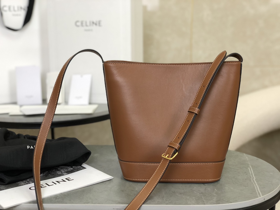 CELINE | CUIR TRIOMPHE Full Leather Small Barrel, Imported Original Cowhide Material