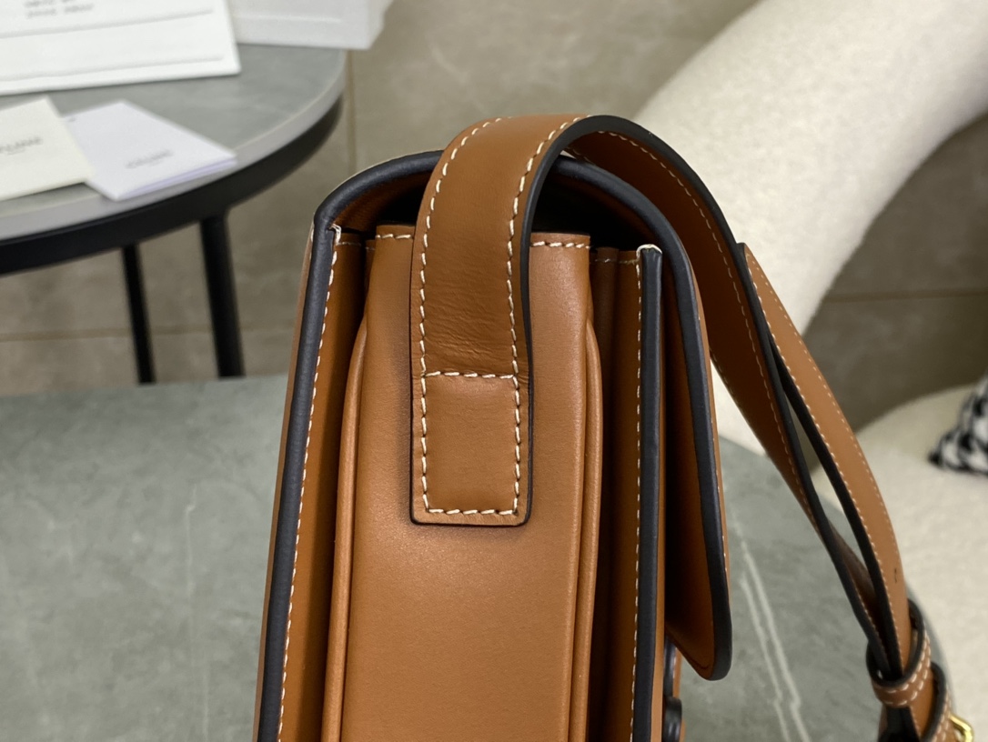 CELINE | Embossed Medium Brown Box