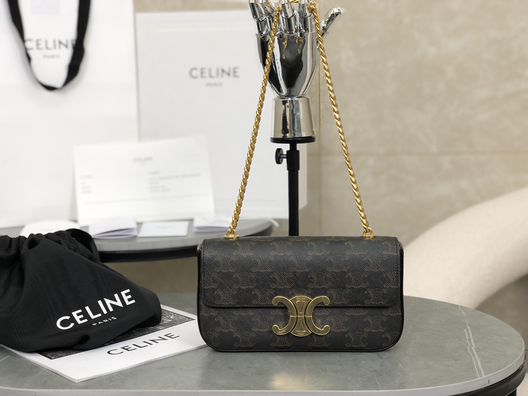 CELINE Triomphe Chain Underarm Bag