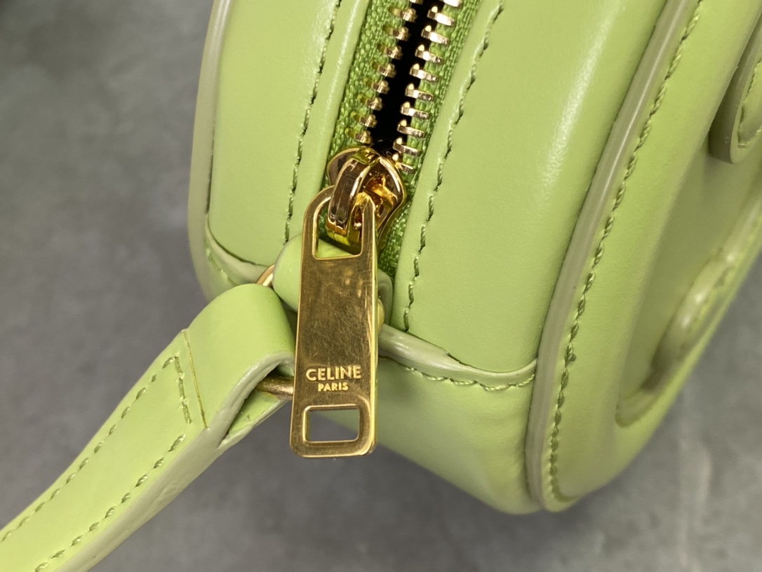 CELINE | 【22 New Version】Small Mooncake Bag