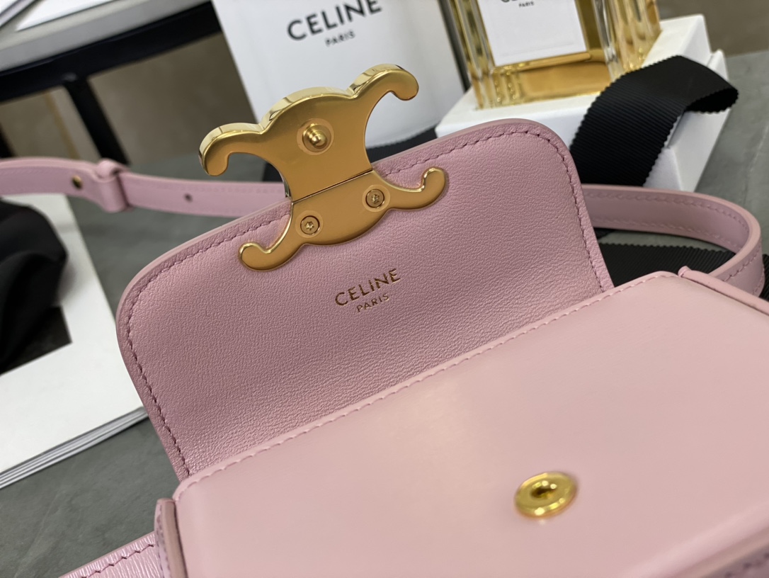 CELINE | TRIOMPHE MINI Chick Yellow 