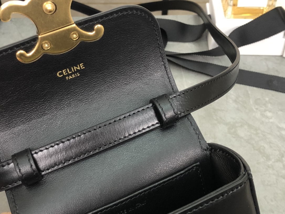 CELINE | TRIOMPHE MINI Chick Yellow 