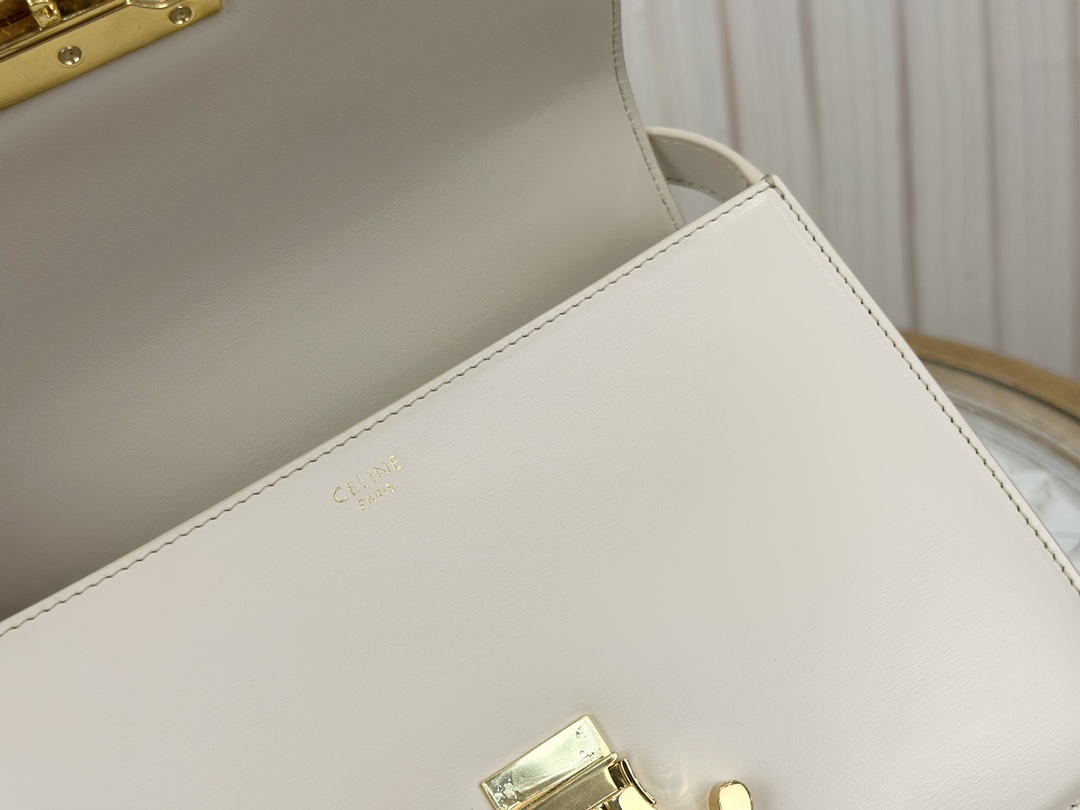 CELINE | Triomphe Ivory White Medium Box