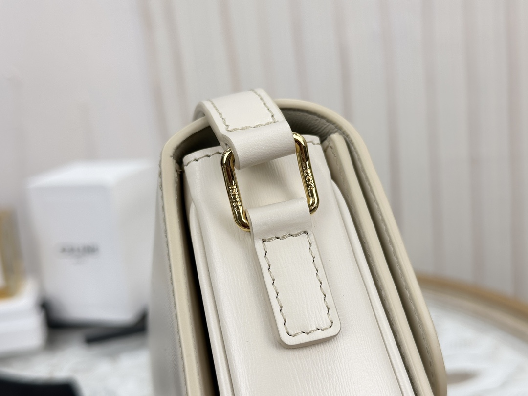 CELINE | Triomphe Ivory White Medium Box