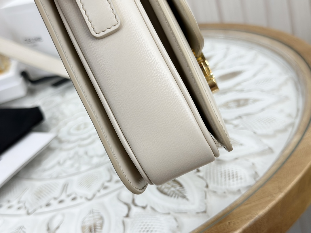 CELINE | Triomphe Ivory White Medium Box