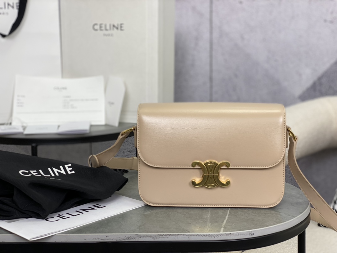 CELINE | Triomphe Milk Tea Medium Box