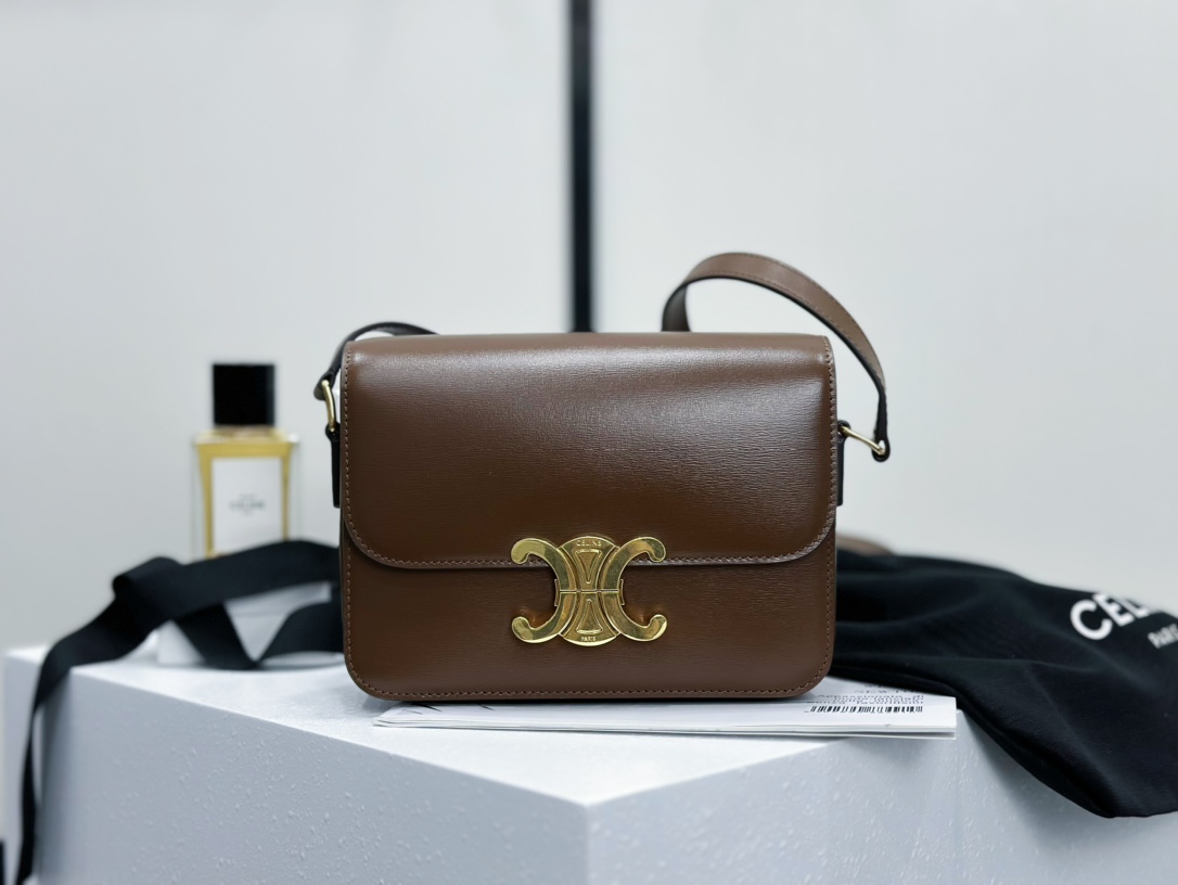 CELINE | Triomphe Khaki Box