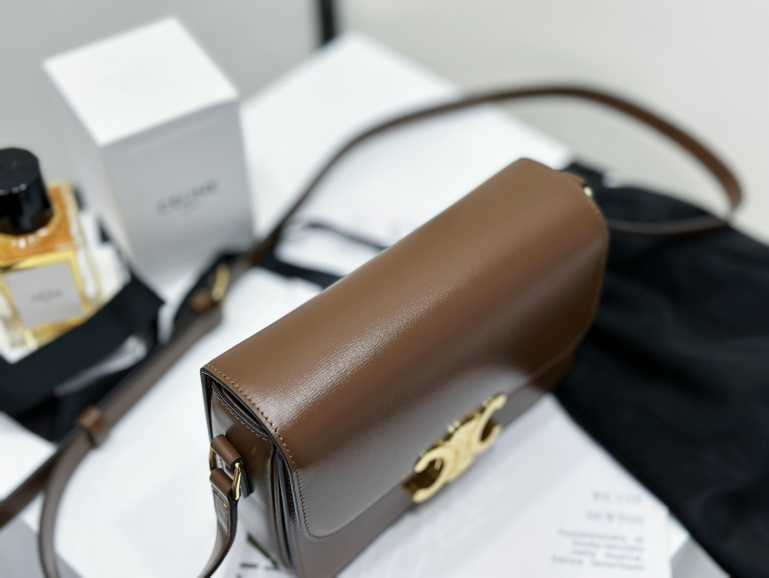 CELINE | Triomphe Khaki Box