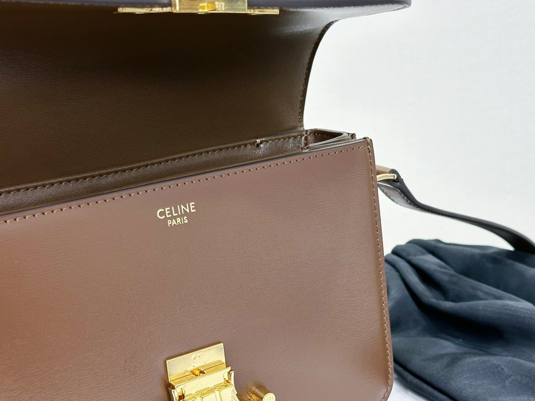 CELINE | Triomphe Khaki Box