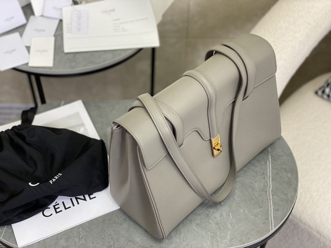 CELINE | SOFT 16 Medium, Smooth Texture Leather