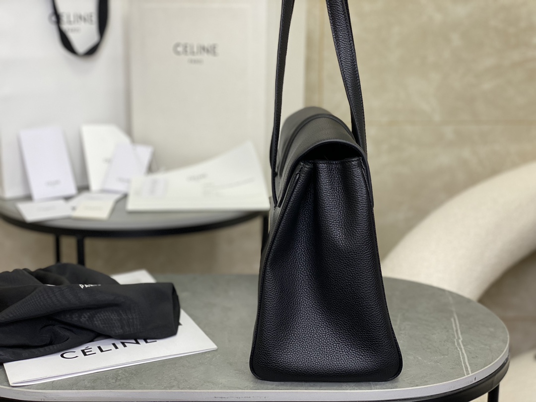 CELINE | SOFT 16 Medium, Soft Litchi Texture Leather