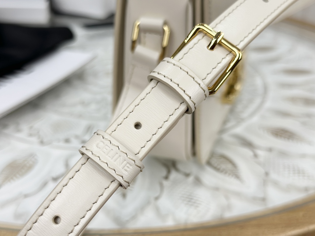 CELINE | Triomphe Ivory White Medium Box