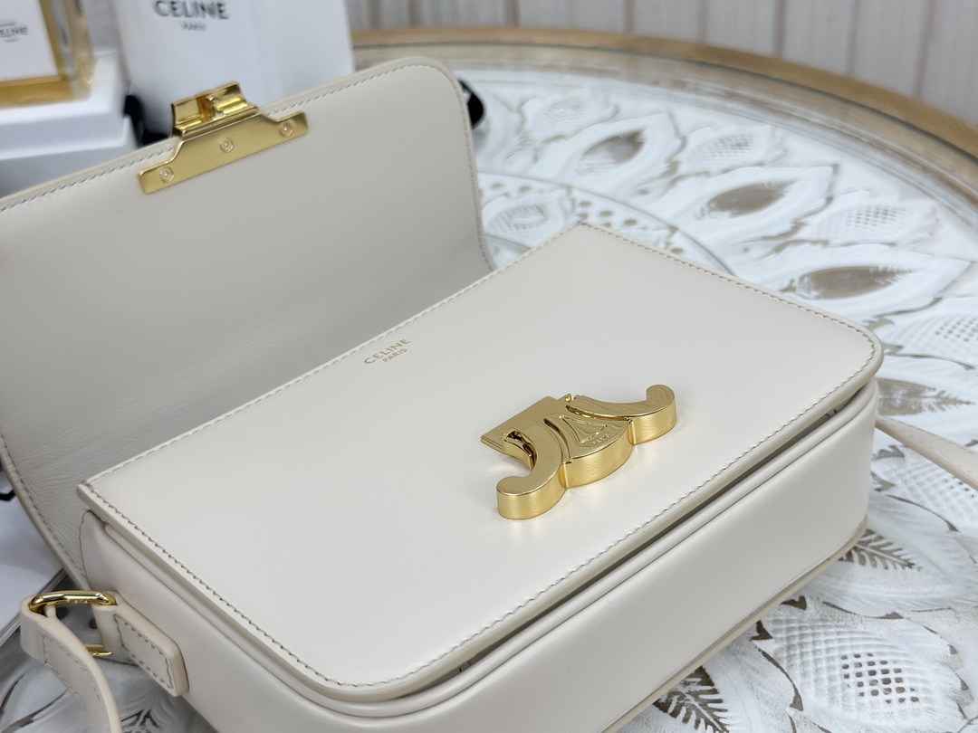 CELINE | Triomphe Ivory White Medium Box