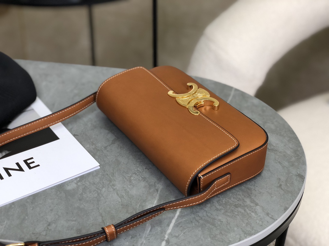 CELINE | Triomphe Shoulder Bag Underarm Bag