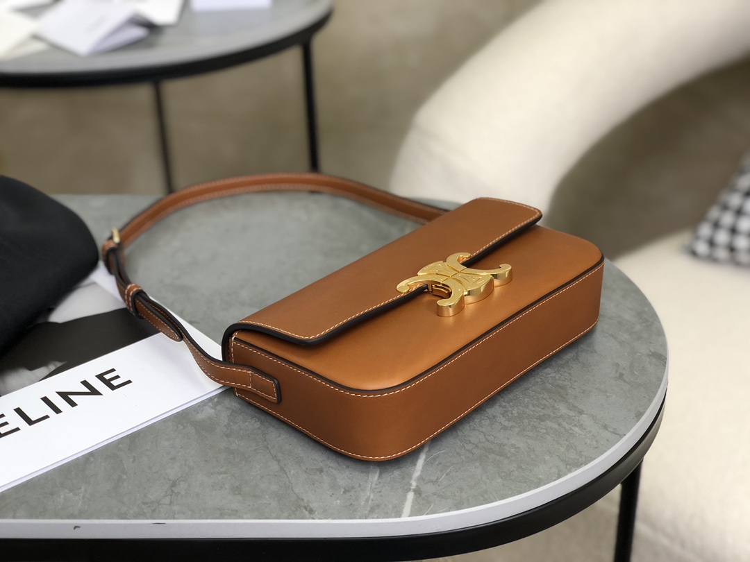 CELINE | Triomphe Shoulder Bag Underarm Bag