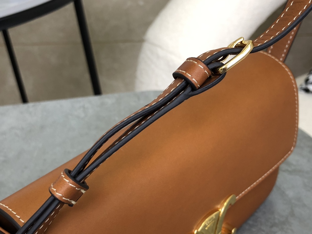 CELINE | Triomphe Shoulder Bag Underarm Bag