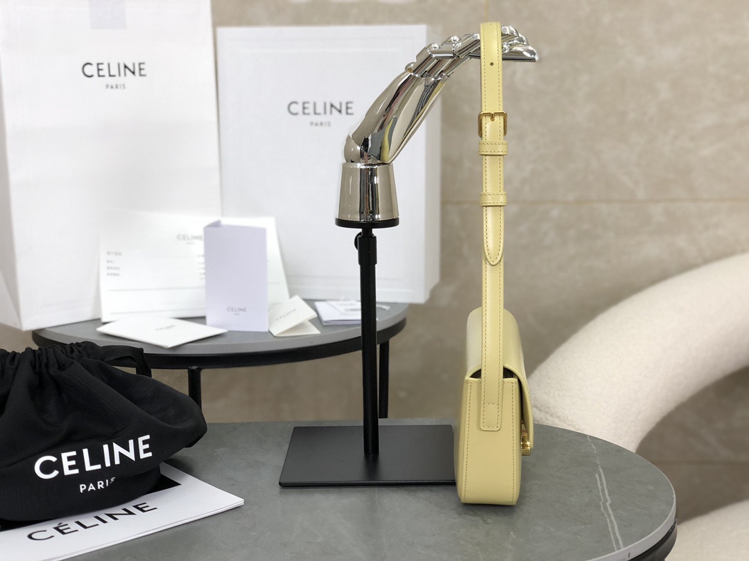 CELINE | Triomphe Shoulder Bag Underarm Bag