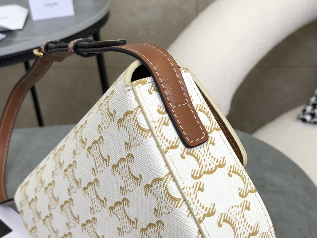 CELINE | Triomphe Shoulder Bag Underarm Bag