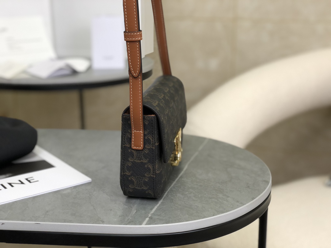 CELINE | Triomphe Shoulder Bag Underarm Bag