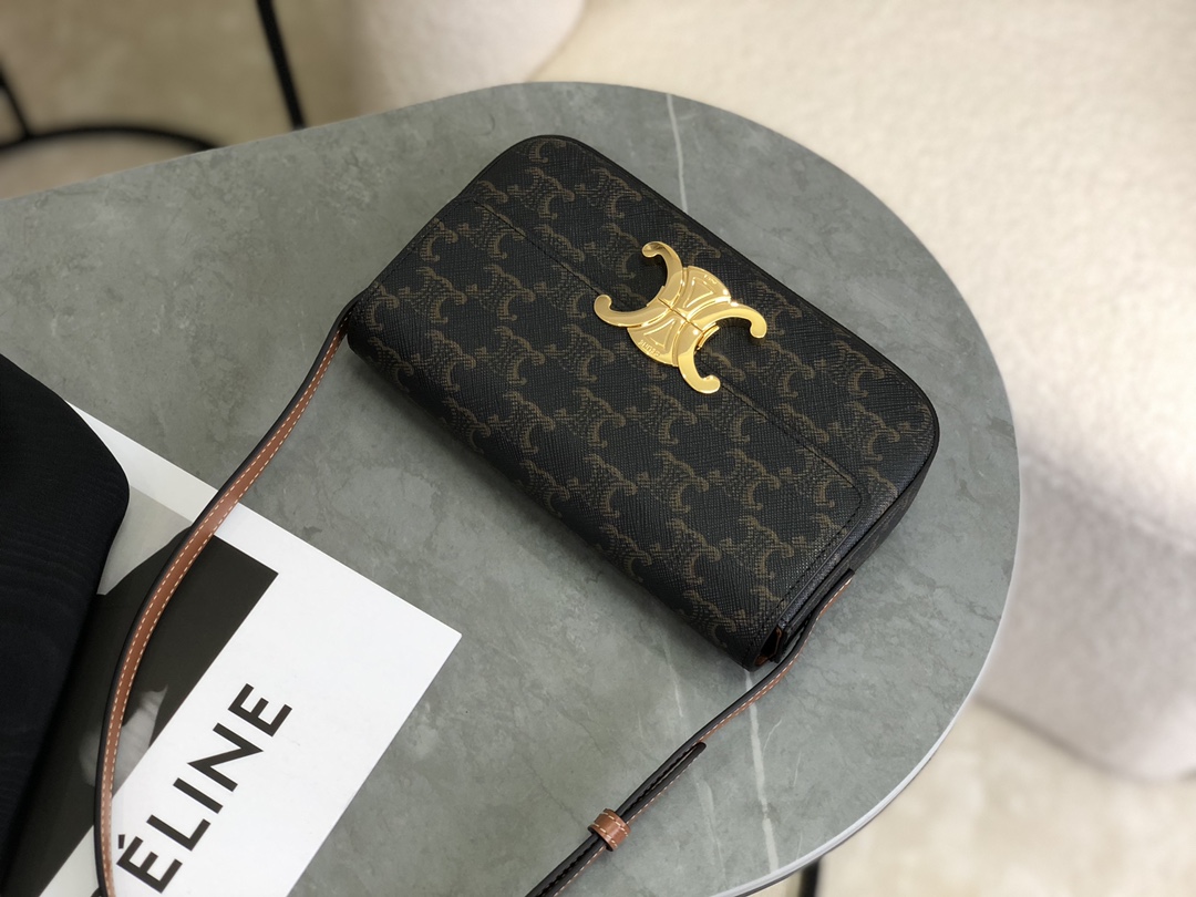 CELINE | Triomphe Shoulder Bag Underarm Bag