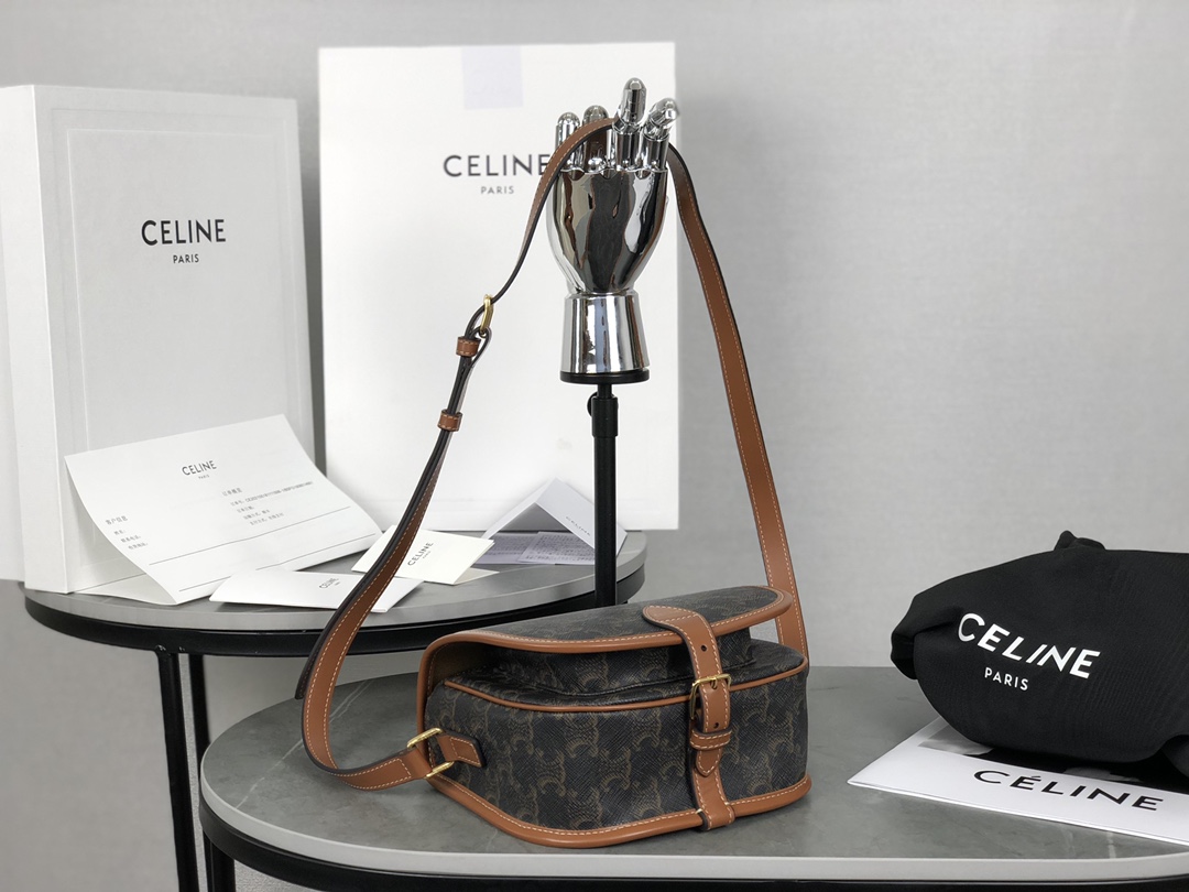 CELINE | FOLCO TRIOMPHE Saddle Bag  