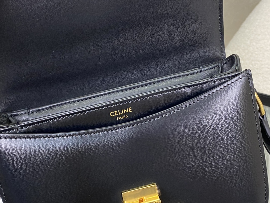 CELINE | Teen Besace Leather Saddle Bag  