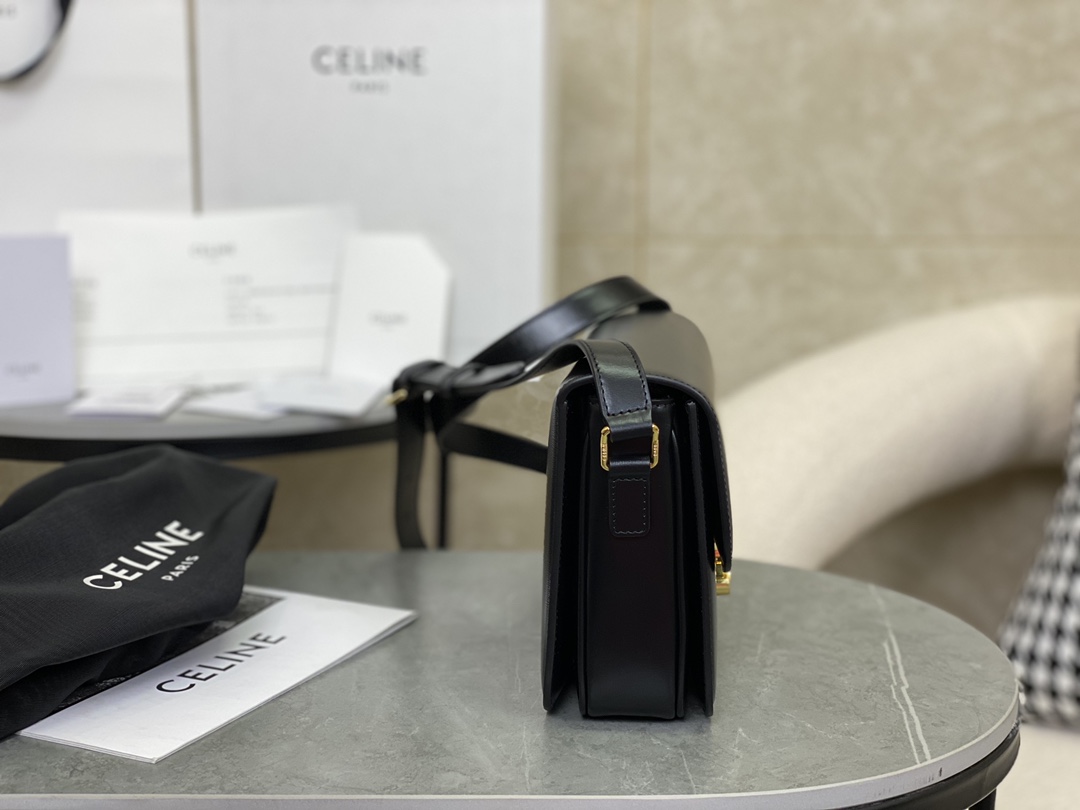 CELINE | Triomphe Black and Gold Medium Bag  