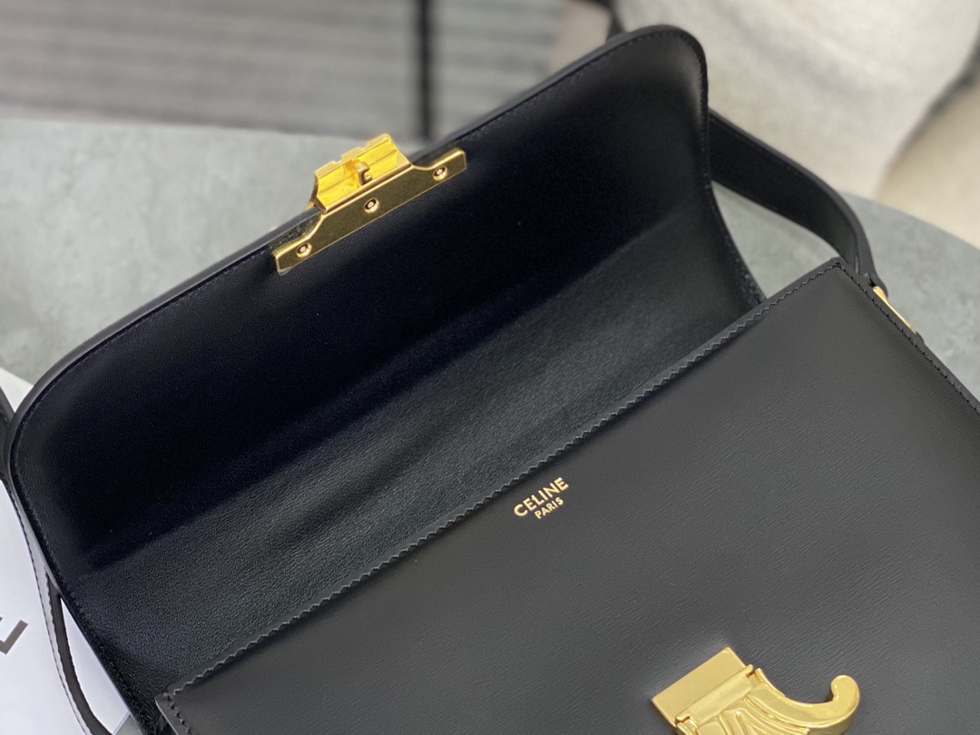 CELINE | Triomphe Black and Gold Medium Bag  