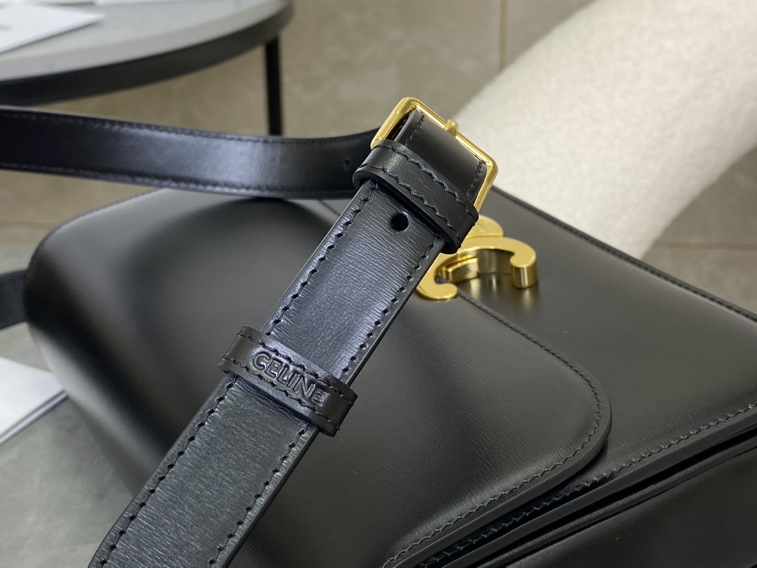 CELINE | Triomphe Black and Gold Medium Bag  