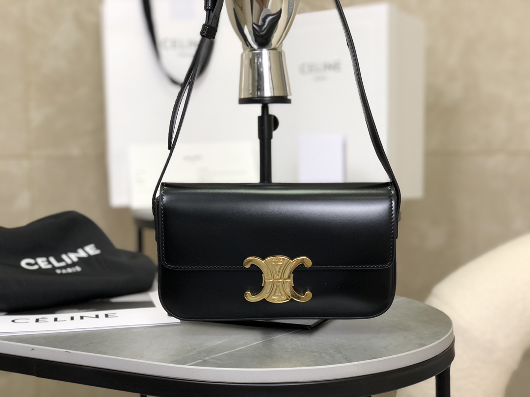 CELINE | Triomphe Shoulder Bag  