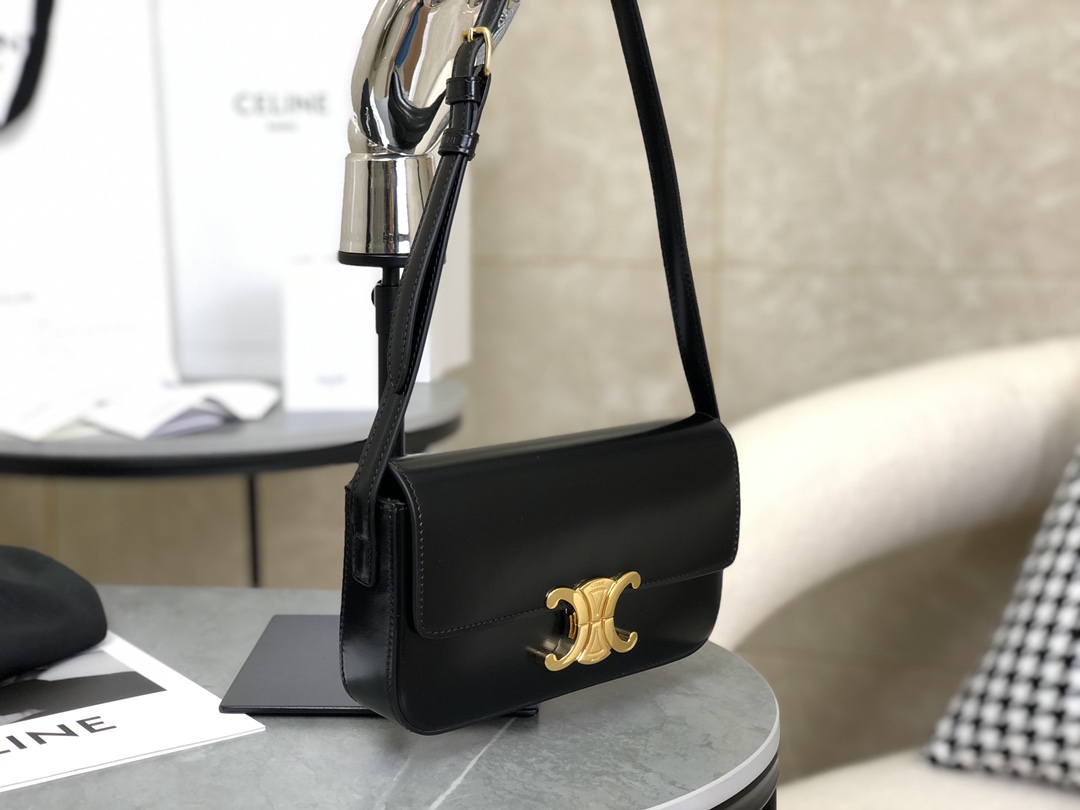 CELINE | Triomphe Shoulder Bag  