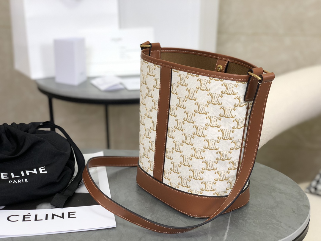 CELINE | Triomphe Small Bucket Bag  