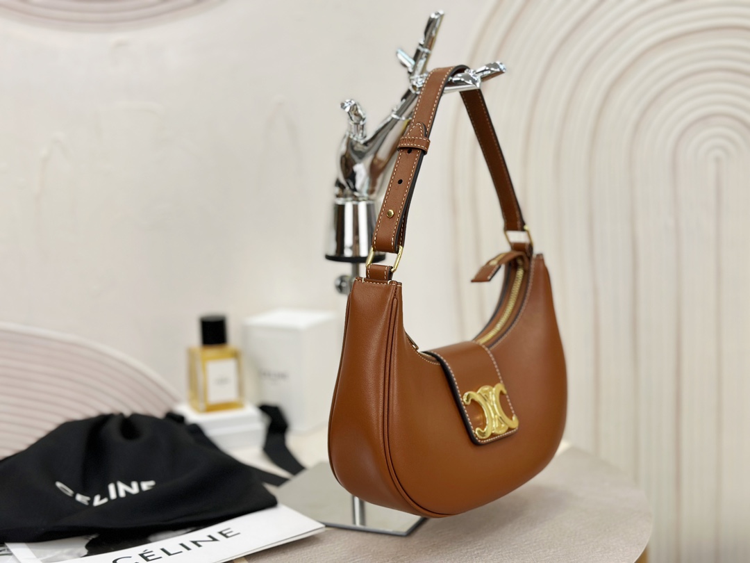 Celine~TRIOMPHE Leather