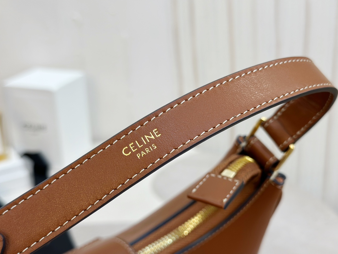 Celine~TRIOMPHE Leather