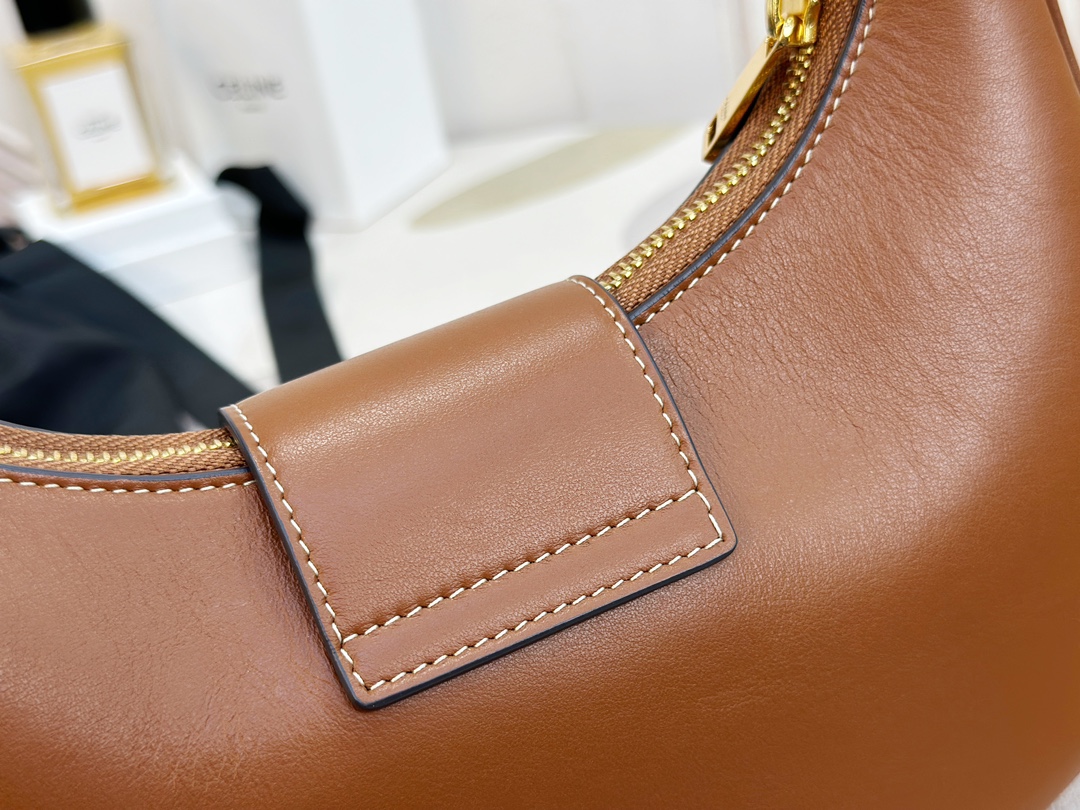 Celine~TRIOMPHE Leather