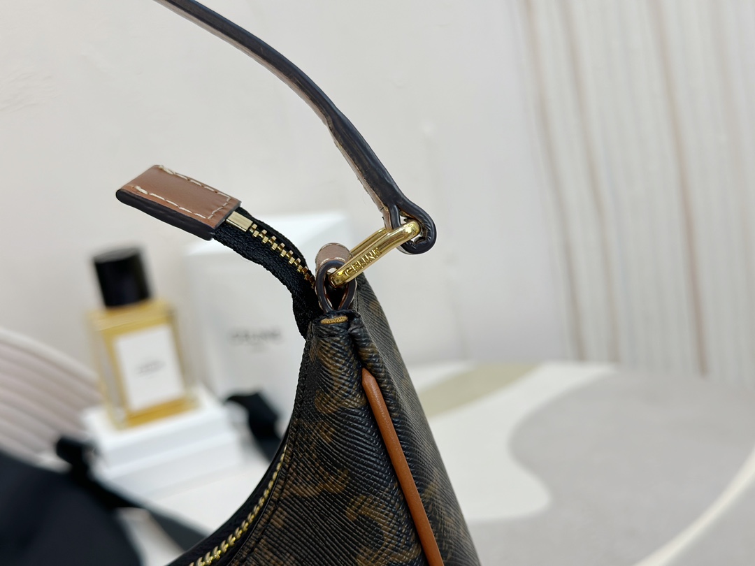 Celine~TRIOMPHE Ava Shoulder Bag  