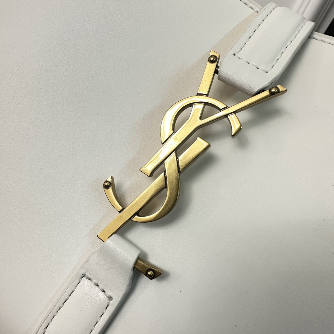 YSL LE 5 À 7 Underarm Bag  