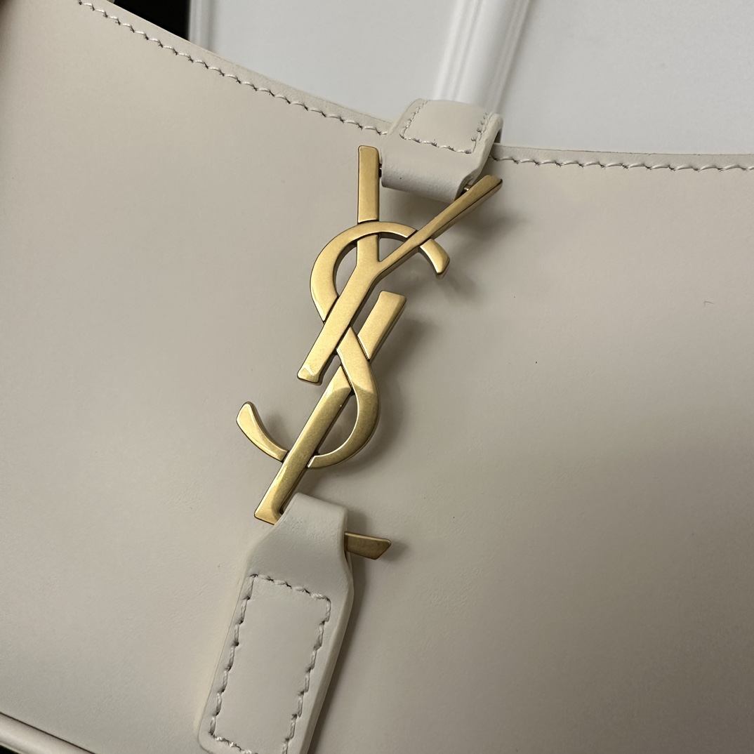 YSL LE 5 À 7 Underarm Bag, Mini Size Cute and Lovely  