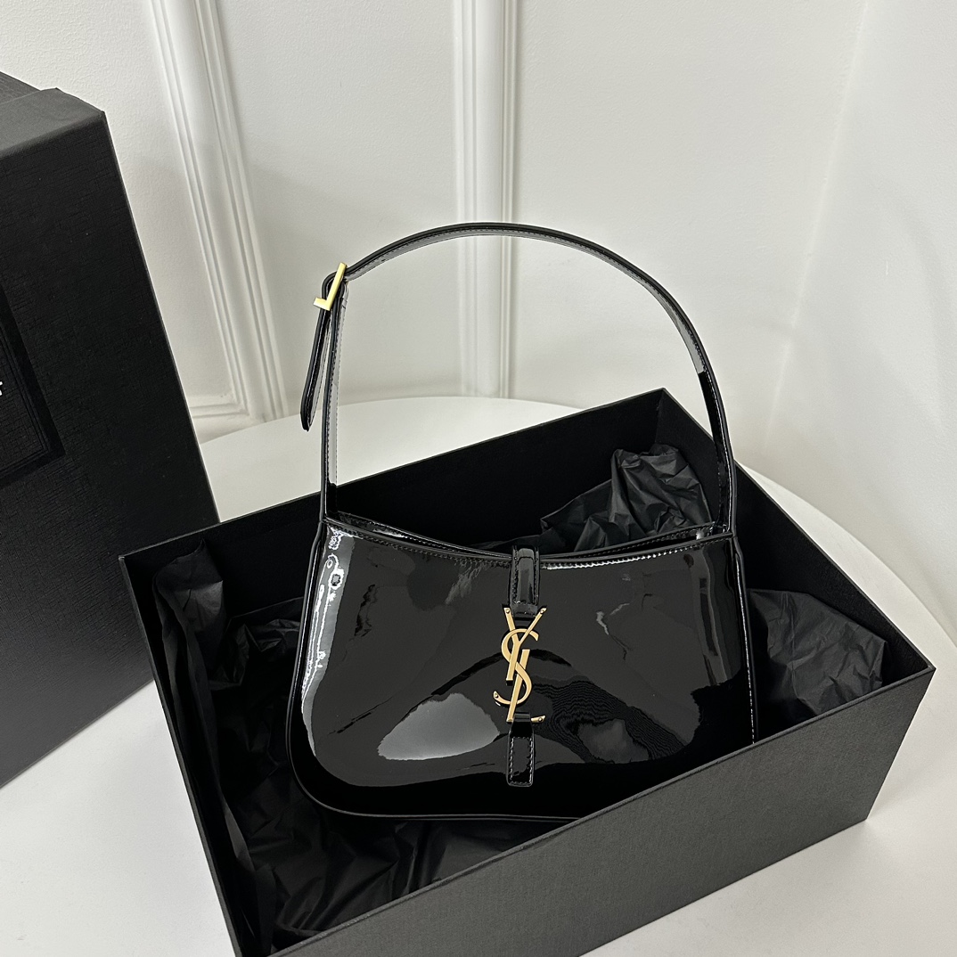 YSL LE 5 À 7 Underarm Bag 24.5cm  