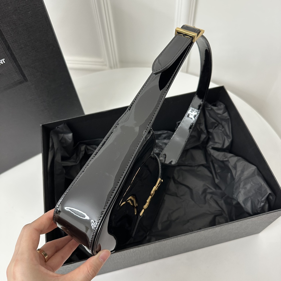 YSL LE 5 À 7 Underarm Bag 24.5cm  